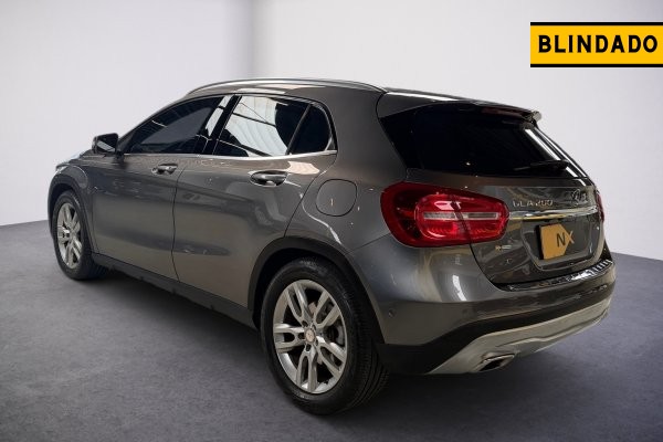 MERCEDES-BENZ GLA 200 1.6 CGI ADVANCE 16V TURBO FLEX 4P AUTOMÁTICO 2015/2015